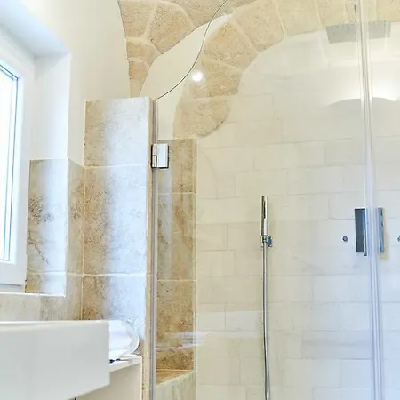 Posea - Polignano Sea Couette-café 3*